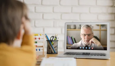 مشاوره تحصیلی آنلاین یا حضوری؛ کدام بهتر است؟